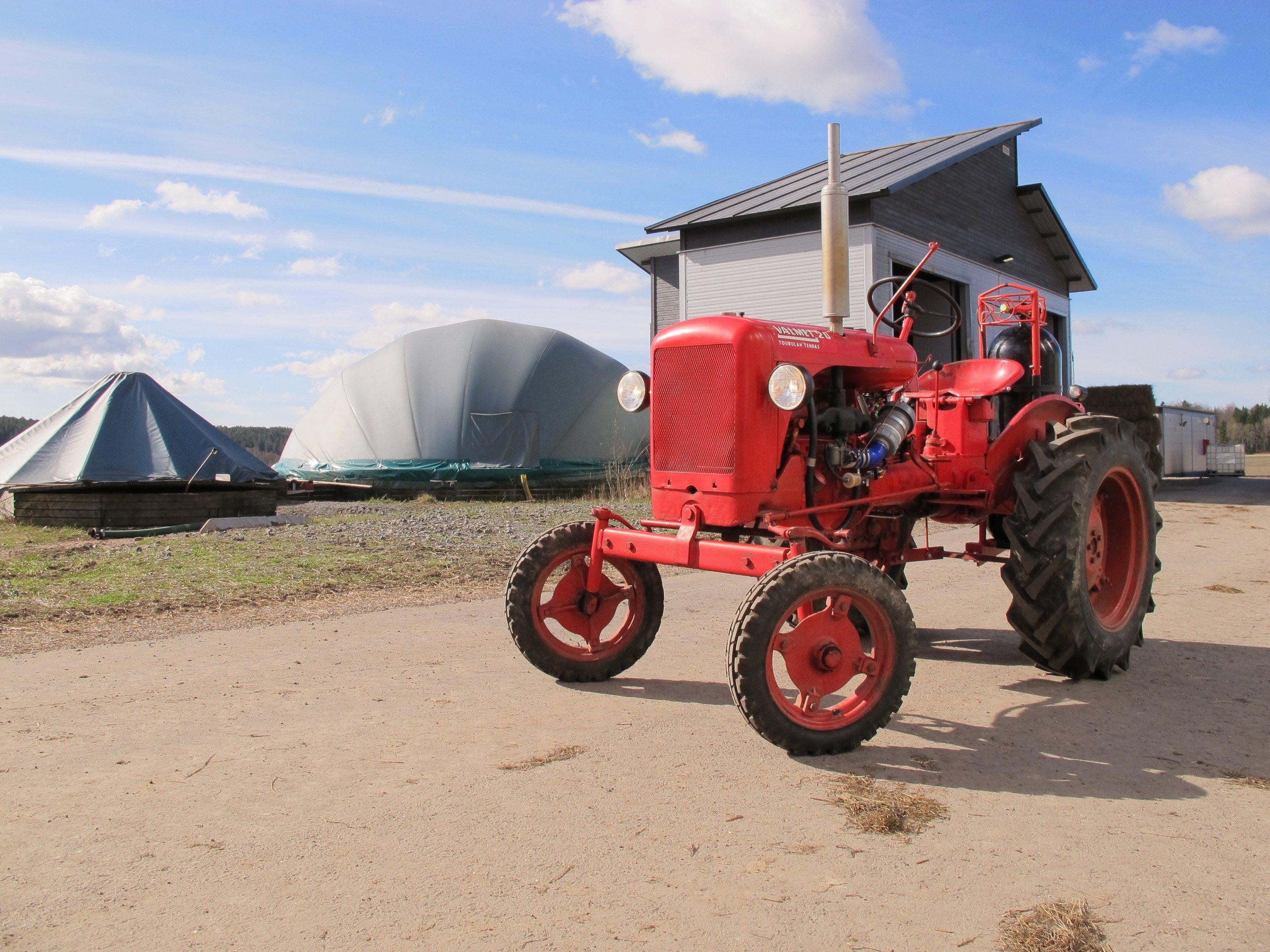 Valmet 20 BGB Biogas- und Benzintraktor